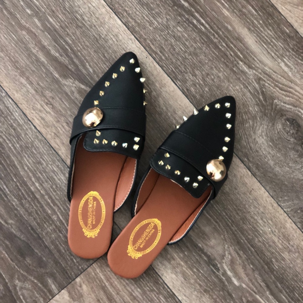 New  Boutique Studded Slip On Black Mules - Picture 8 of 8